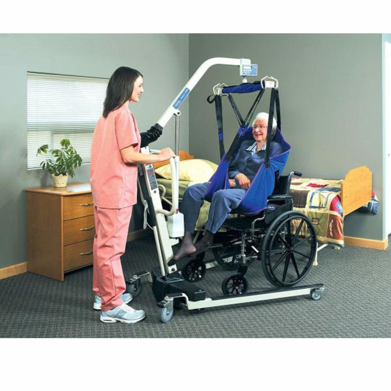 Invacare Reliant 450 Battery-Powered Patient Lift | 450 lbs Capacity, 24" to 74" High Lift Range, Dual Battery System